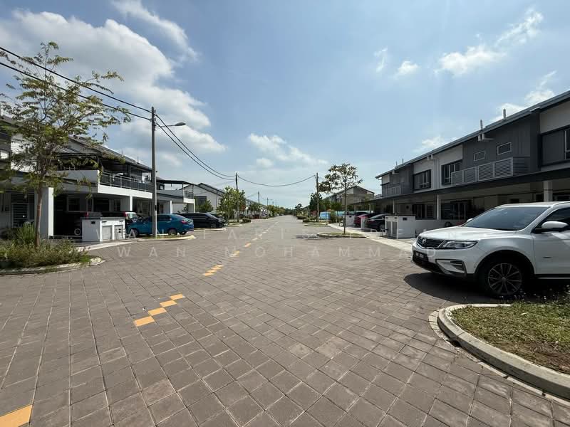 2-storey Terraced House for Sale in Cybersouth (Dengkil) - Wan Faris Irfan Wan Mohammad - Exterior - PropertyGuru.com.my
