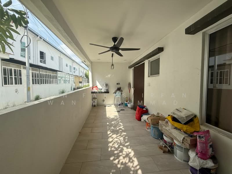 2-storey Terraced House for Sale in Cybersouth (Dengkil) - Wan Faris Irfan Wan Mohammad - Balcony - PropertyGuru.com.my