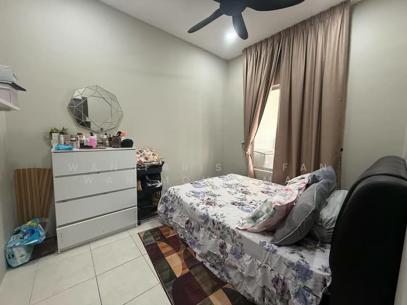 2-storey Terraced House for Sale in Cybersouth (Dengkil) - Wan Faris Irfan Wan Mohammad - Bedroom - PropertyGuru.com.my