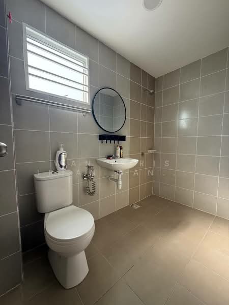 2-storey Terraced House for Sale in Cybersouth (Dengkil) - Wan Faris Irfan Wan Mohammad - Bathroom - PropertyGuru.com.my