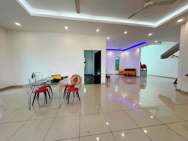 Rumah Banglo untuk Dijual di Taman Klang Jaya (Klang) - Penny Chia - Living Room - PropertyGuru.com.my