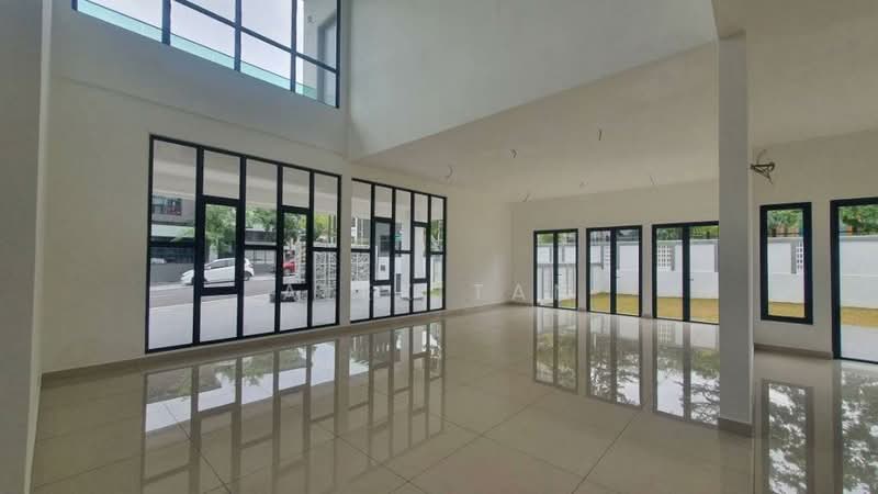 Rumah Banglo untuk Dijual di Nilai (Negeri Sembilan) - Alex Tan - Living Room - PropertyGuru.com.my