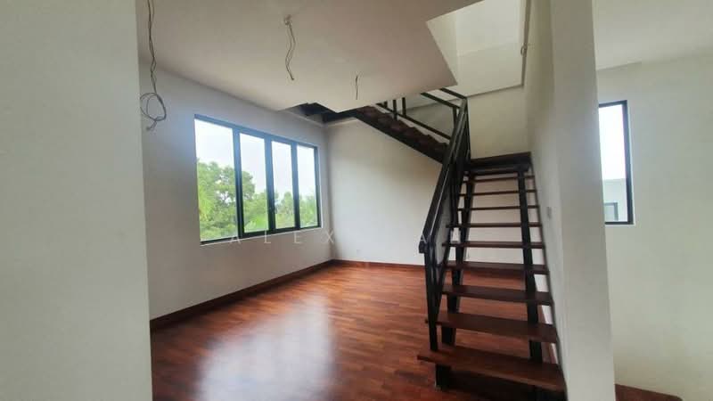 Rumah Banglo untuk Dijual di Nilai (Negeri Sembilan) - Alex Tan - PropertyGuru.com.my