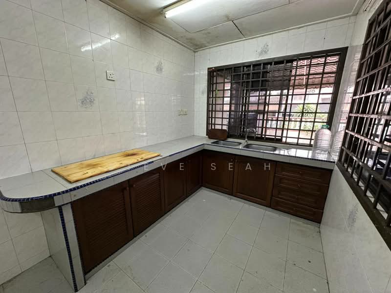 Rumah Teres untuk Disewa di Taman Pelangi (Johor Bahru) - Steve Seah - Kitchen - PropertyGuru.com.my