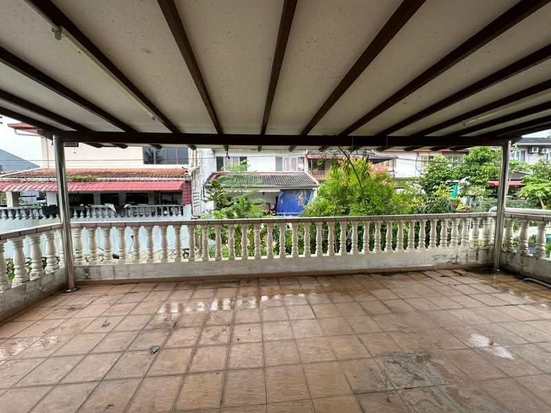 Rumah Teres untuk Disewa di Taman Pelangi (Johor Bahru) - Steve Seah - Balcony - PropertyGuru.com.my