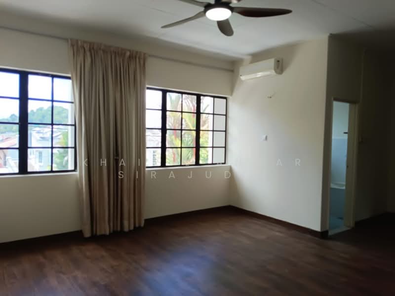 Rumah Teres 2 Tingkat untuk Dijual di Setiawangsa (Kuala Lumpur) - Khairil Anwar Sirajudin - Living Room - PropertyGuru.com.my