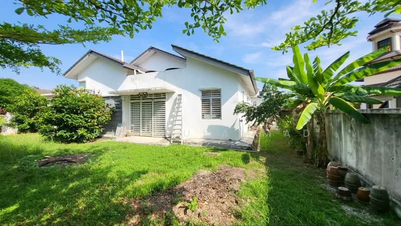 Semi-Detached House for Sale in Taman Seri Changgang (Tanjong Duabelas) - Ismi Muhammad - Exterior - PropertyGuru.com.my