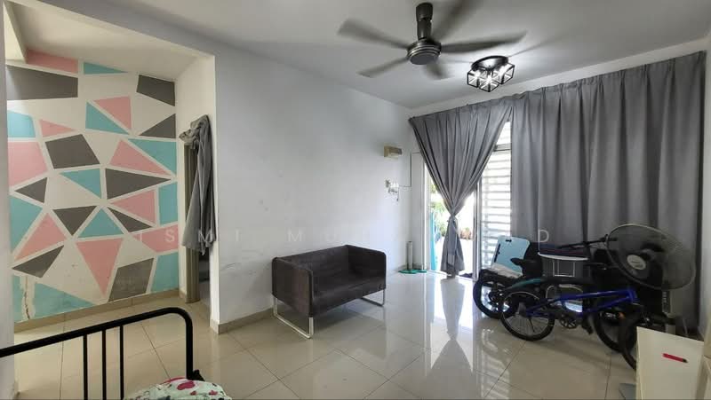 Semi-Detached House for Sale in Taman Seri Changgang (Tanjong Duabelas) - Ismi Muhammad - Living Room - PropertyGuru.com.my
