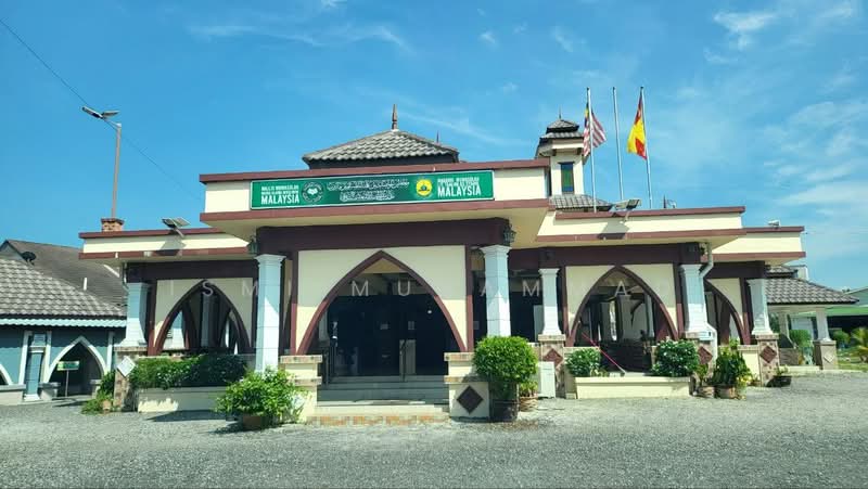 Semi-Detached House for Sale in Taman Seri Changgang (Tanjong Duabelas) - Ismi Muhammad - Exterior - PropertyGuru.com.my