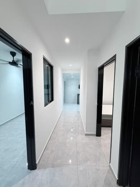 Rumah Teres 1 Tingkat untuk Disewa di Taman Pelangi (Johor Bahru) - Alviss Tay - Corridor - PropertyGuru.com.my