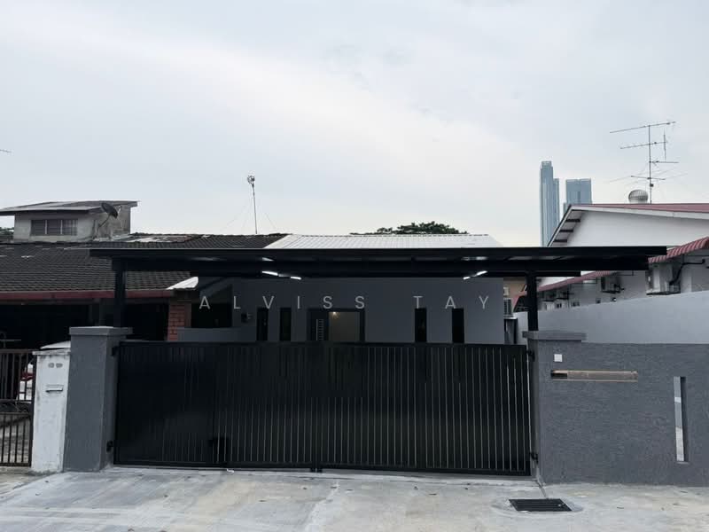 Rumah Teres 1 Tingkat untuk Disewa di Taman Pelangi (Johor Bahru) - Alviss Tay - Exterior - PropertyGuru.com.my