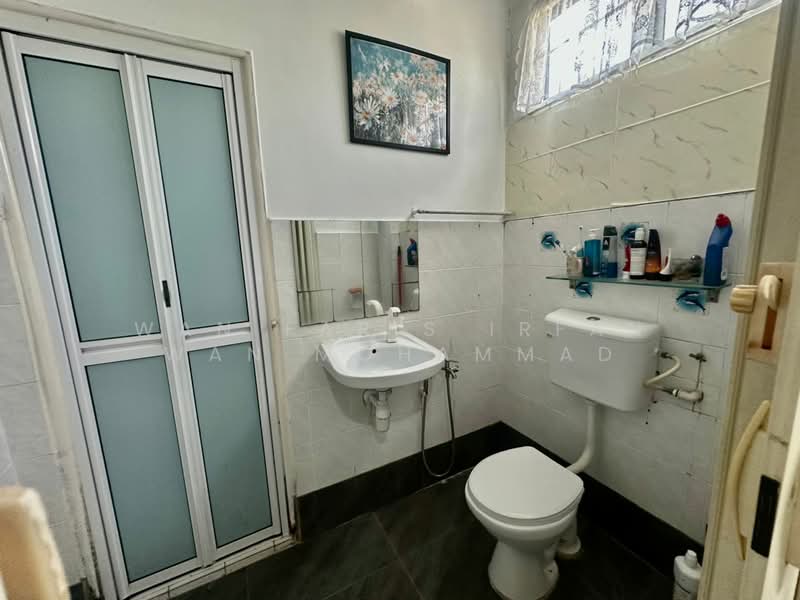 2-storey Terraced House for Sale in Taman Putra Perdana (Puchong) - Wan Faris Irfan Wan Mohammad - Bathroom - PropertyGuru.com.my