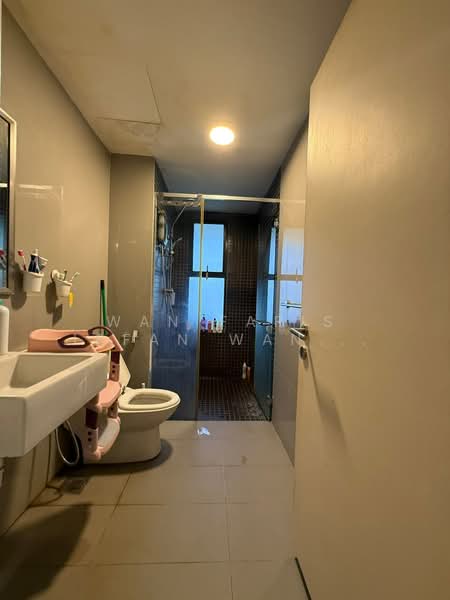 Service Residence for Sale at Renai Jelutong - Wan Faris Irfan Wan Mohammad - Bathroom - PropertyGuru.com.my