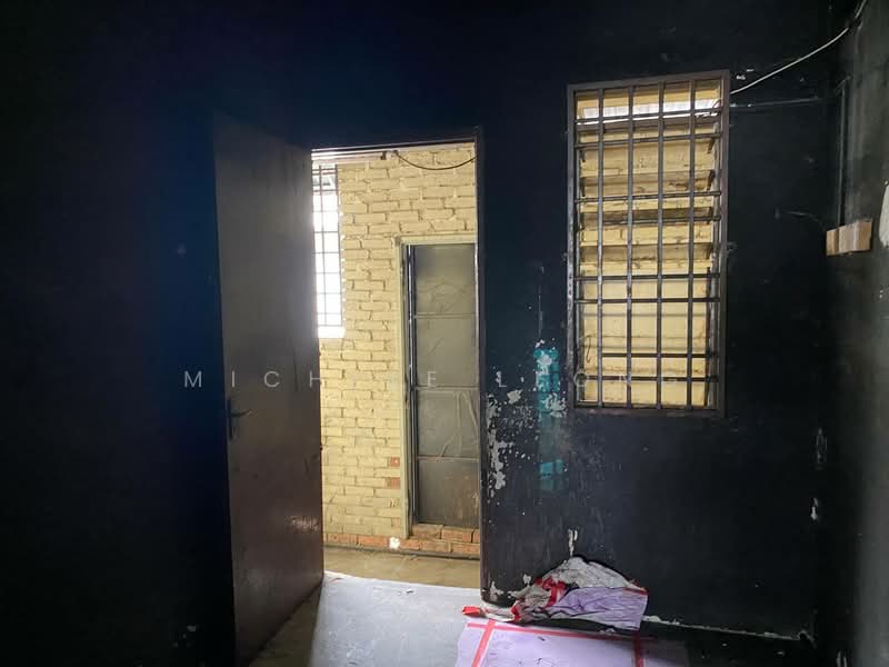 Shop / Office for Sale in Tambun (Perak) - Michele Leong - Interior - PropertyGuru.com.my