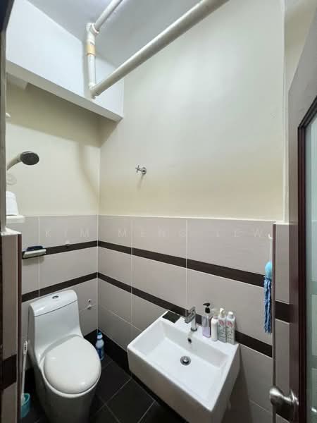 2-storey Terraced House for Sale in Bandar Sri Damansara (Selangor) - Kim Meng Lew - Bathroom - PropertyGuru.com.my