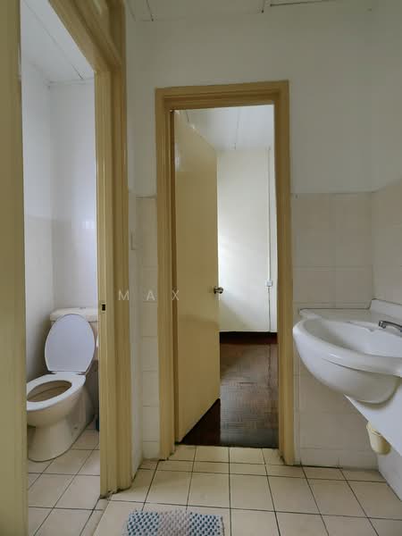 Rumah Teres 2 Tingkat untuk Dijual di Kota Damansara (Selangor) - Max Tan - Bathroom - PropertyGuru.com.my