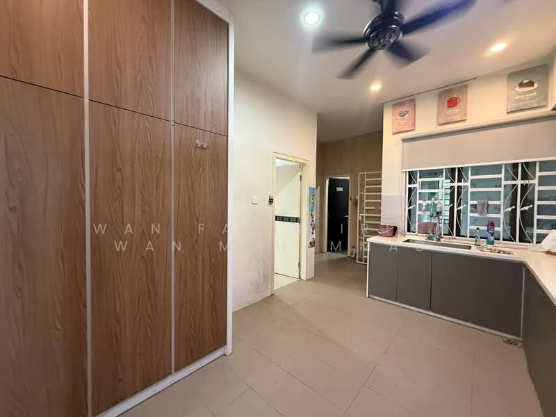 Rumah Teres 2.5 Tingkat untuk Dijual di Meru (Klang) - Wan Faris Irfan Wan Mohammad - Kitchen - PropertyGuru.com.my