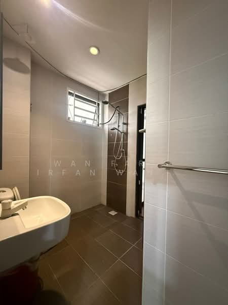 Rumah Teres 2.5 Tingkat untuk Dijual di Meru (Klang) - Wan Faris Irfan Wan Mohammad - Bathroom - PropertyGuru.com.my