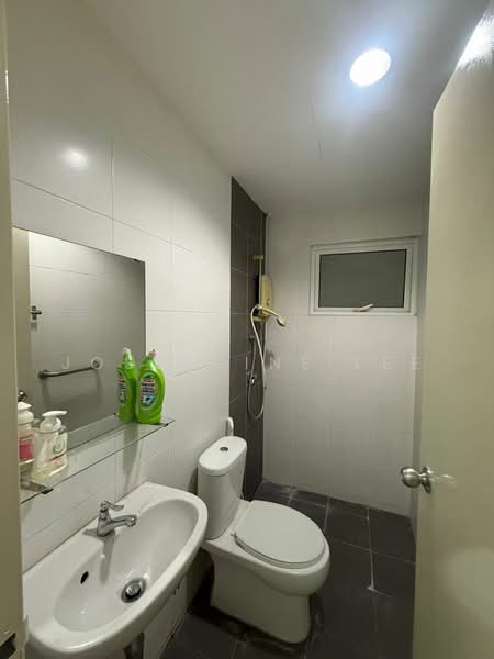 Service Residence for Rent at Pacific Place - Josephine Lee - Bathroom - PropertyGuru.com.my