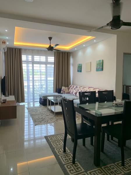 Kondominium untuk Disewa di Dwiputra Residences - Wardatu Zamzam - Living Room - PropertyGuru.com.my