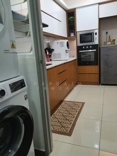 Kondominium untuk Disewa di Dwiputra Residences - Wardatu Zamzam - Kitchen - PropertyGuru.com.my