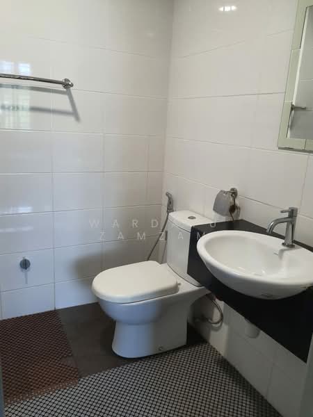 Kondominium untuk Disewa di Dwiputra Residences - Wardatu Zamzam - Bathroom - PropertyGuru.com.my