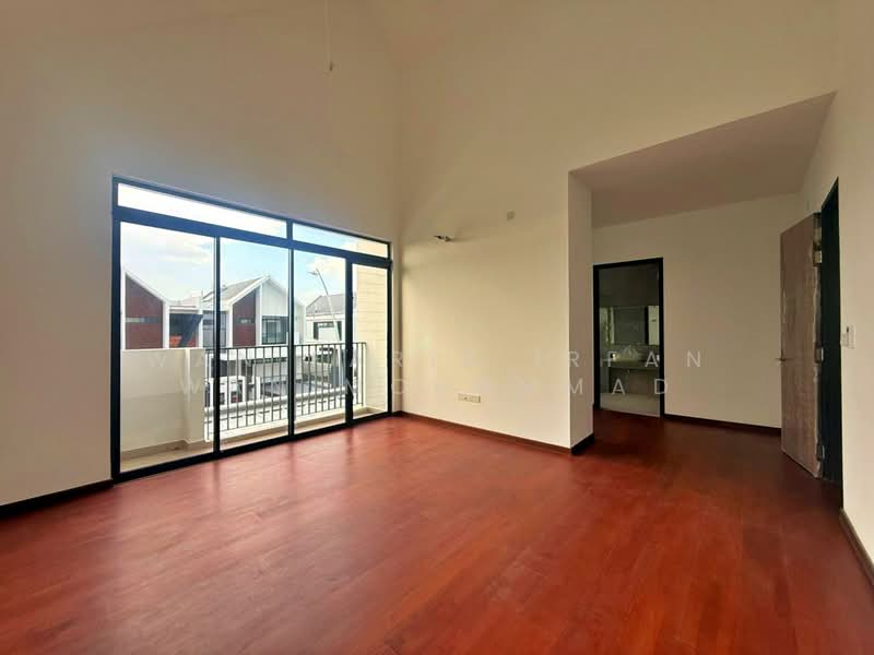 Rumah Berkembar untuk Dijual di Elmina (Shah Alam) - Wan Faris Irfan Wan Mohammad - Living Room - PropertyGuru.com.my