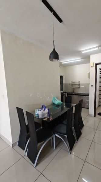 Kondominium untuk Dijual di Ocean View Residences - Kelvin Tan - Dining Room - PropertyGuru.com.my