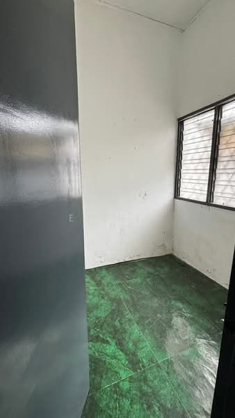 Rumah Teres 1 Tingkat untuk Dijual di Taman Sri Muda (Shah Alam) - Esther Ong - Interior - PropertyGuru.com.my