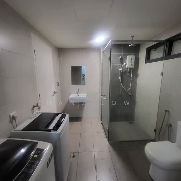 Servis Apartment untuk Disewa di Solstice @ Pan'gaea - Hanz Low - Bathroom - PropertyGuru.com.my
