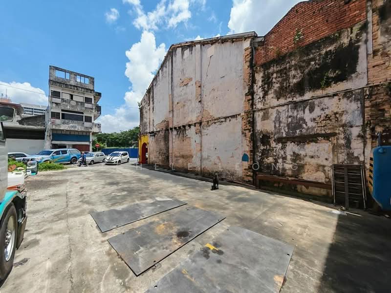 Shop for Sale in Ipoh (Perak) - Michele Leong - Exterior - PropertyGuru.com.my