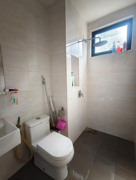 Rumah Teres 2 Tingkat untuk Disewa di Cyberjaya (Selangor) - Halim Mazlan - Bathroom - PropertyGuru.com.my