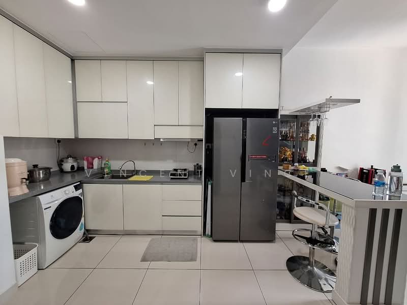 Servis Apartment untuk Dijual di Kiara Plaza - Vincent Vince - Kitchen - PropertyGuru.com.my