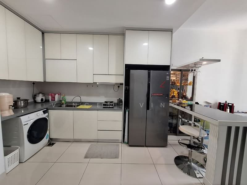 Servis Apartment untuk Dijual di Kiara Plaza - Vincent Vince - Kitchen - PropertyGuru.com.my