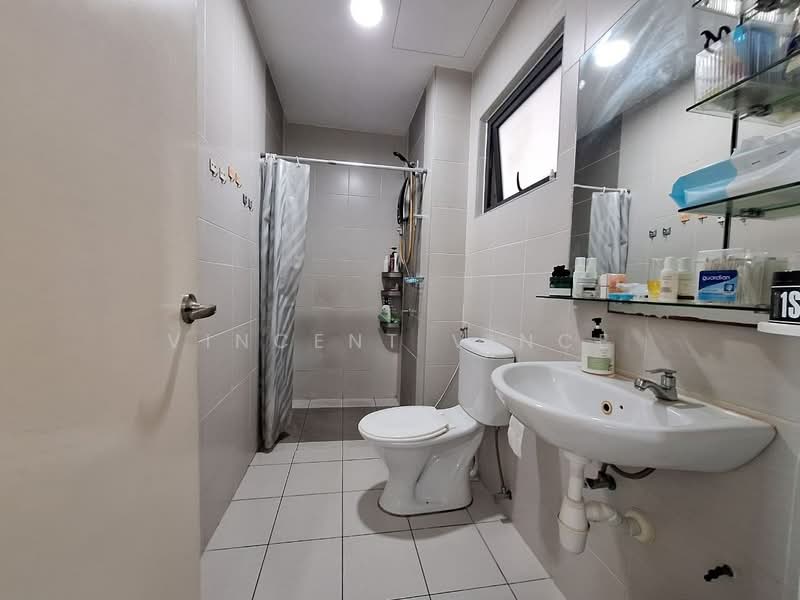 Servis Apartment untuk Dijual di Kiara Plaza - Vincent Vince - Bathroom - PropertyGuru.com.my