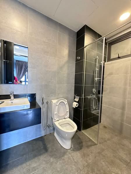 Servis Apartment untuk Disewa di Sunway Velocity TWO - Aaron Yeoh - Bathroom - PropertyGuru.com.my
