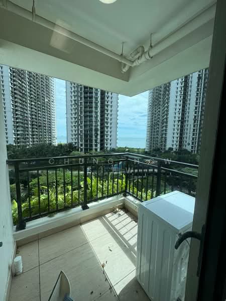 Condominium for Rent at Ataraxia Park @ Forest City - Chung How Siew - Balcony - PropertyGuru.com.my