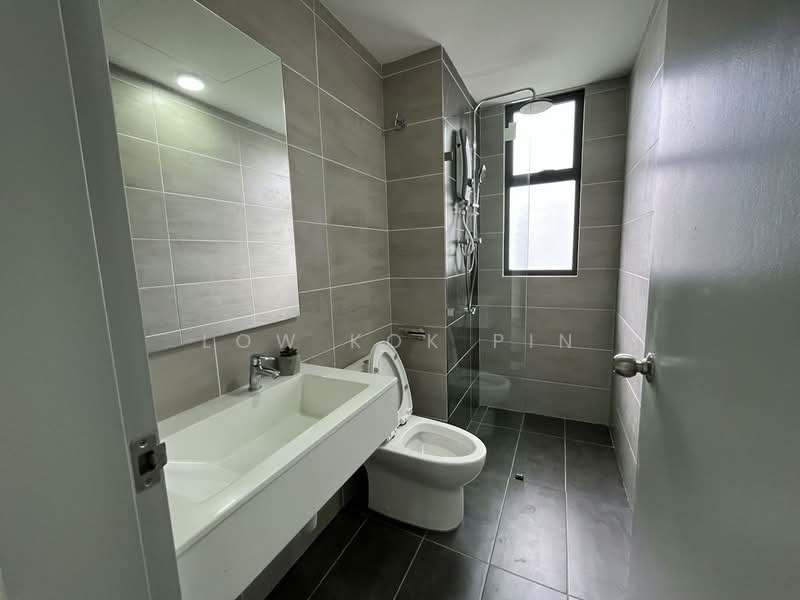 Condominium for Rent at Platinum Arena - Low Kok Pin - Bathroom - PropertyGuru.com.my