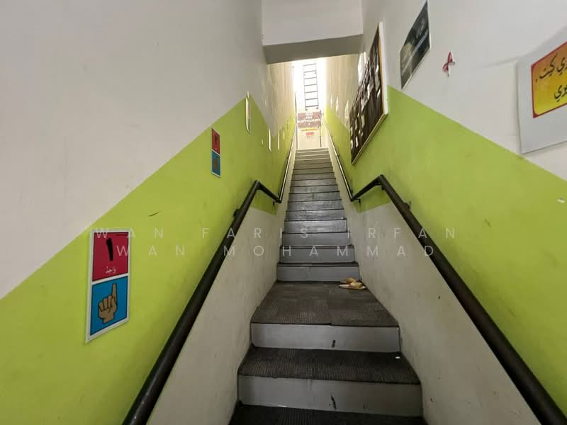 Kedai / Pejabat untuk Dijual di Cyberjaya (Selangor) - Wan Faris Irfan Wan Mohammad - Corridor - PropertyGuru.com.my