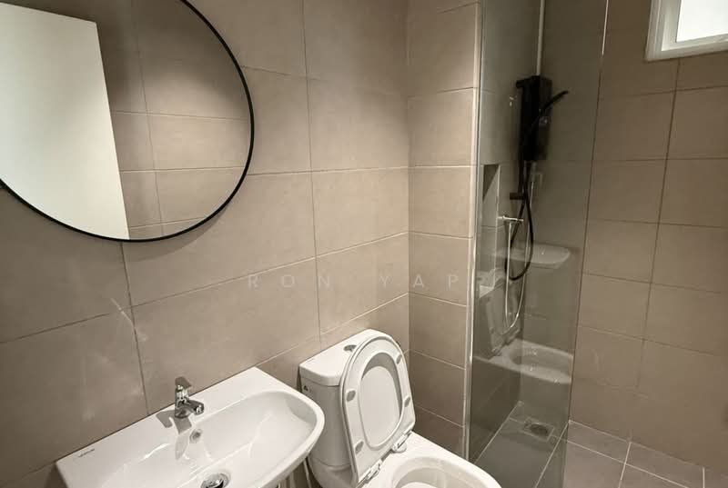 Kondominium untuk Disewa di d'Brightton - Ron Yap - Bathroom - PropertyGuru.com.my
