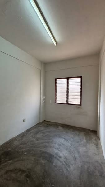 Rumah Flat untuk Disewa di Puchong Utama Court 1 - Low Kok Pin - Interior - PropertyGuru.com.my