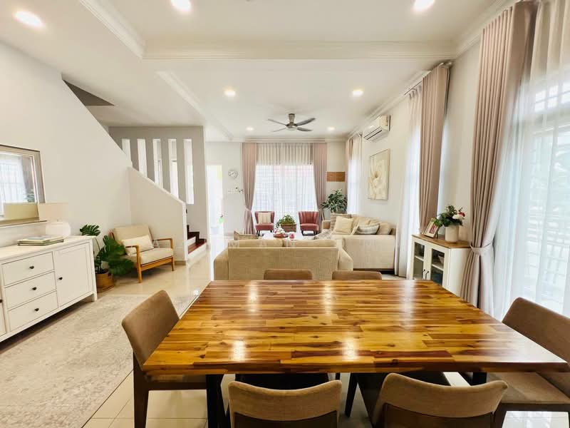 Rumah Teres 2 Tingkat untuk Dijual di Alam Impian (Shah Alam) - Hazeman Omar - Living Room - PropertyGuru.com.my
