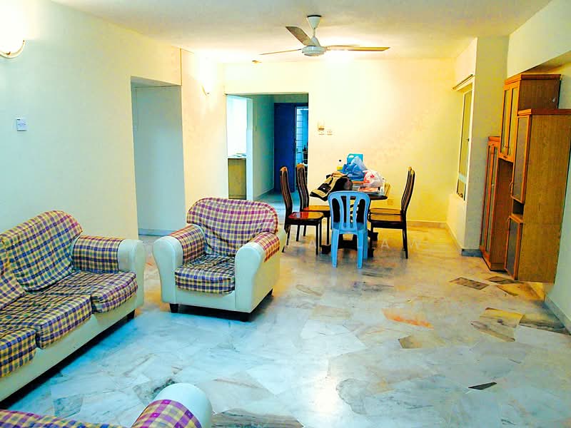 Kondominium untuk Dijual di Le Jardine Condominium - Patricia Law - Living Room - PropertyGuru.com.my