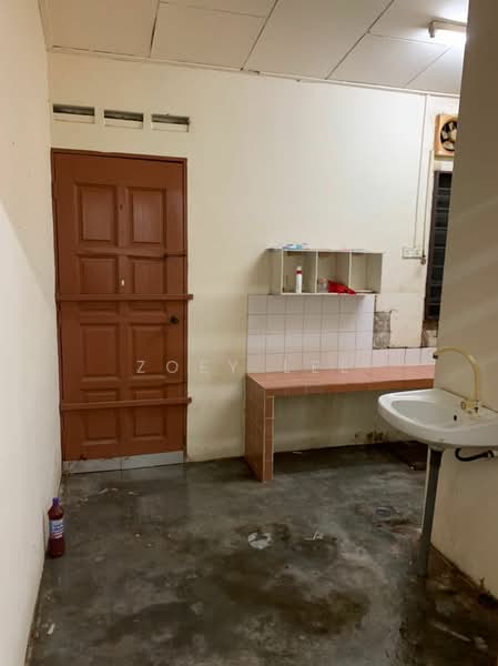 Rumah Teres 2 Tingkat untuk Dijual di Pasir Gudang (Johor) - Zoey Lee - Kitchen - PropertyGuru.com.my