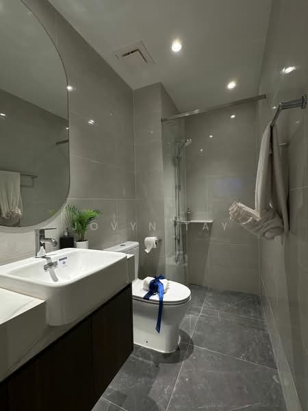 Servis Apartment untuk Dijual di Skypark Kepler @ Lido Waterfront Boulevard - Jovyn Tay - Bathroom - PropertyGuru.com.my