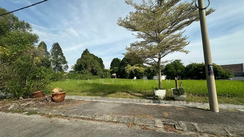 1-storey Terraced House for Sale in Medan Pengkalan Impian (Ipoh) - PENNY CHEN - Garden - PropertyGuru.com.my