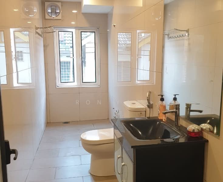 Apartment for Sale at Taman Cheras Jaya - Ron Yap - Bathroom - PropertyGuru.com.my