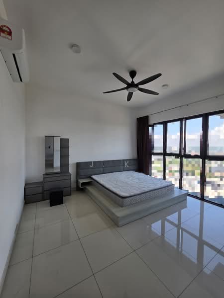 Servis Apartment untuk Disewa di Setia City Residences - J. K - Master Bedroom - PropertyGuru.com.my