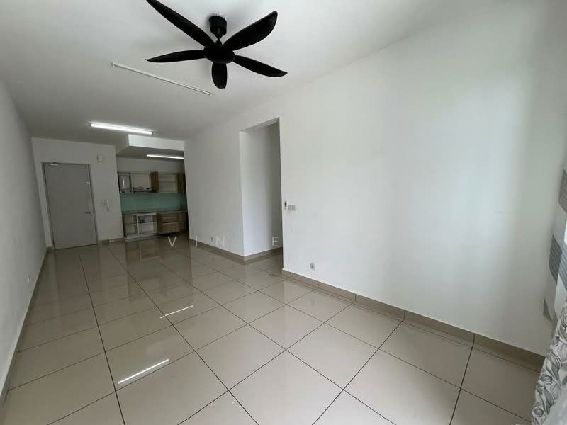 Servis Apartment untuk Dijual di Meridin Bayvue Serviced Apartment - Vince Soo - Living Room - PropertyGuru.com.my