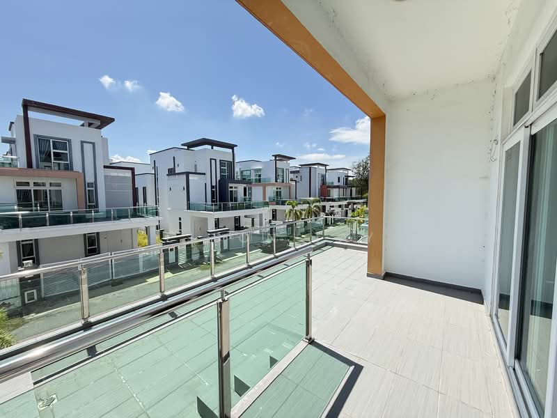 Bungalow for Sale in Taman Klebang Utama (Klebang) - Elson Tay - Balcony - PropertyGuru.com.my